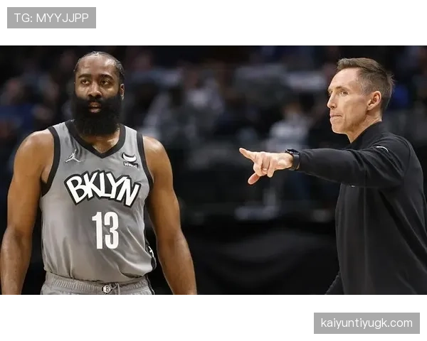 恩德里克如何适应高位压迫与反击战术？